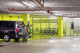 Hotel con bicis en Tortosa