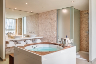 Jacuzzi Suite Hotel Barcelona