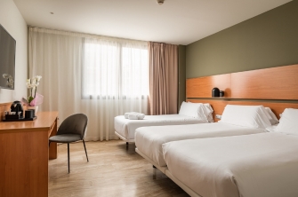 Habitación Triple Hotel Tarragona