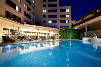 Hotel con piscina en Barcelona