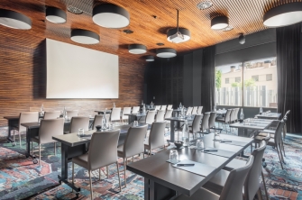 Hotel con sala de reuniones en Barcelona