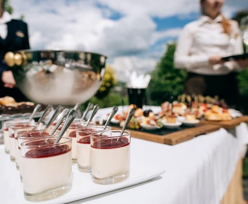 CATERING Y RESTAURACIÓN