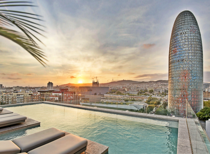 Cosmobeauty Hotel SB Glow