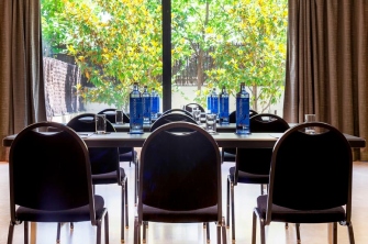 Hotel con sala de reuniones en Madrid